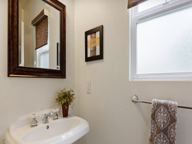 Luxury Santa Barbara Vacation Town Home 2 Bedrooms Sleeps 4 - additional view, photo 2