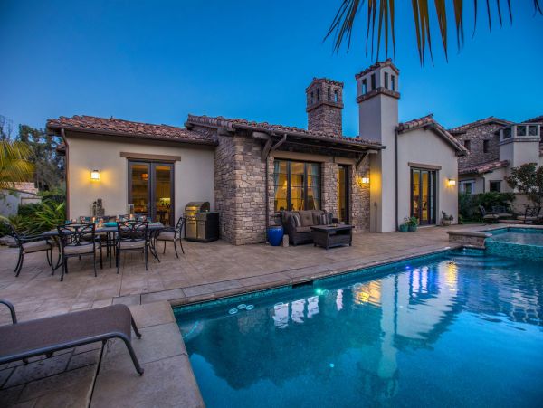 Peaceful Three Bedroom Luxury Home with Private Pool & Spa