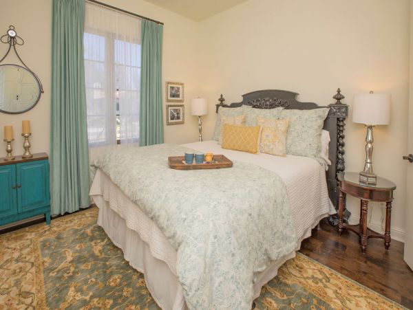 Peaceful Three Bedroom Luxury Home with Private Pool & Spa