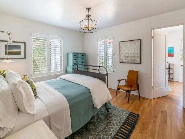 Charming 3 Bedrooms Home Sleeps 6 Guests in Santa Barbara