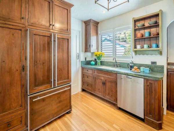 Charming 3 Bedrooms Home Sleeps 6 Guests in Santa Barbara
