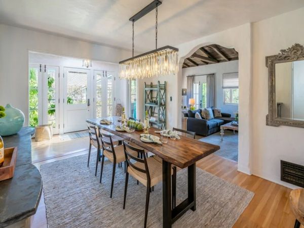 Charming 3 Bedrooms Home Sleeps 6 Guests in Santa Barbara