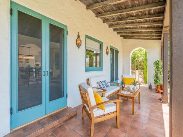 Charming 3 Bedrooms Home Sleeps 6 Guests in Santa Barbara