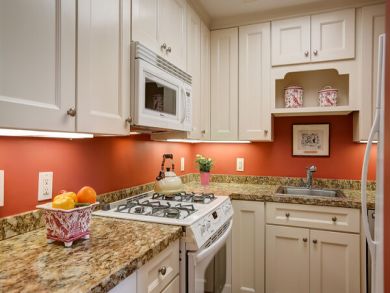 Two Bedroom Vacation Rental Home in Montecito Mountain Views