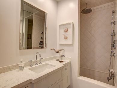 Two Bedroom Vacation Rental Home in Montecito Mountain Views