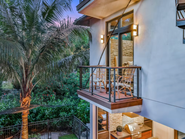 Anna Maria Island Luxury Vacation Rental - Gulf Coast Beach House with Pool & Rooftop Deck