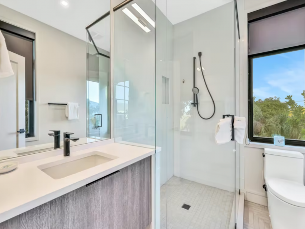 Anna Maria Island Luxury Vacation Rental - Gulf Coast Beach House with Pool & Rooftop Deck