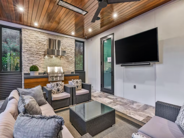 Anna Maria Island Luxury Vacation Rental - Gulf Coast Beach House with Pool & Rooftop Deck