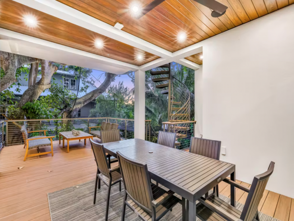 Anna Maria Island Luxury Vacation Rental - Gulf Coast Beach House with Pool & Rooftop Deck