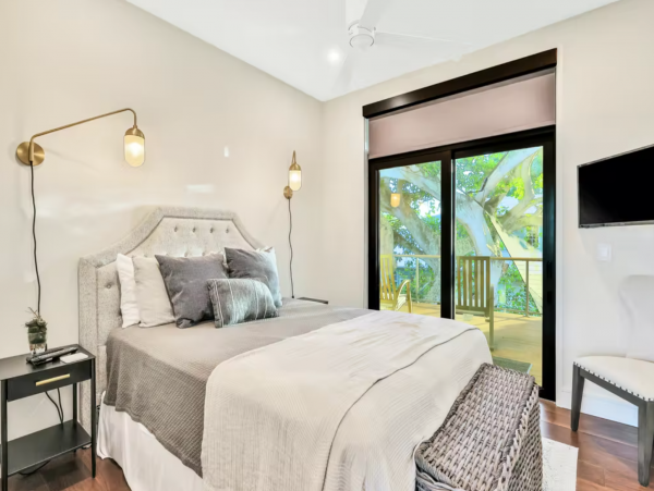 Anna Maria Island Luxury Vacation Rental - Gulf Coast Beach House with Pool & Rooftop Deck
