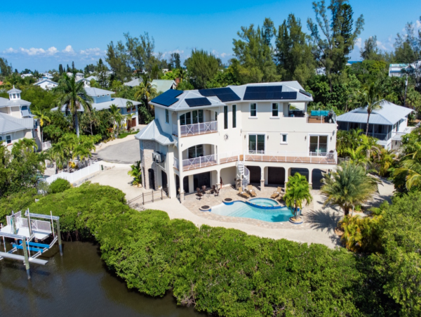 Luxury Anna Maria Island Vacation Pool Home Sleeps 8 Guests
