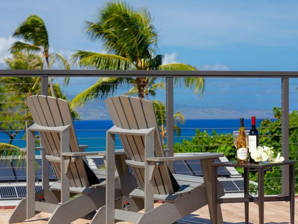 Luxury Lahaina Vacation Pool Home Sleeps 28 Guests
