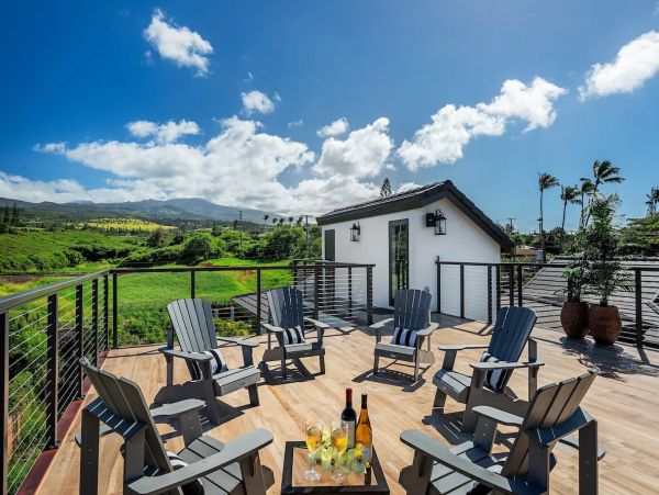 Luxury Lahaina Vacation Pool Home Sleeps 28 Guests