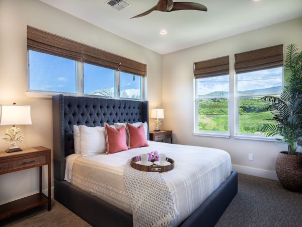 Luxury Lahaina Vacation Pool Home Sleeps 28 Guests