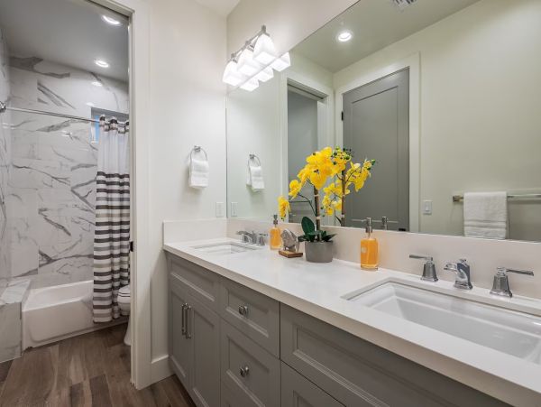 Luxury Lahaina Vacation Pool Home Sleeps 28 Guests