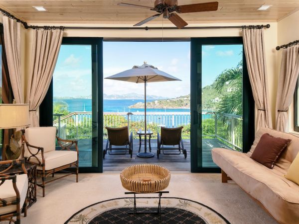 Stunning 3 Bedroom Villa With Sweeping Views of Great Cruz