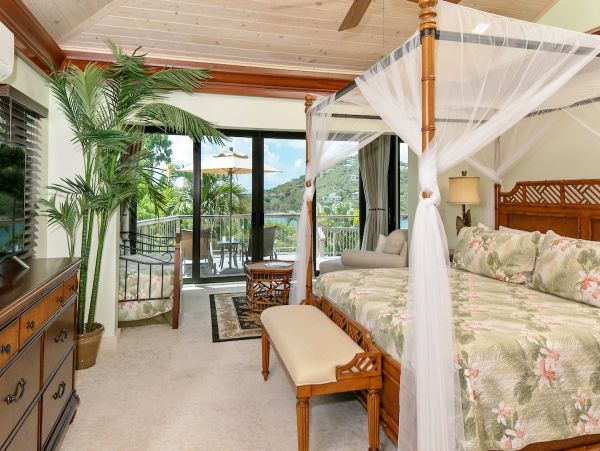 Stunning 3 Bedroom Villa With Sweeping Views of Great Cruz