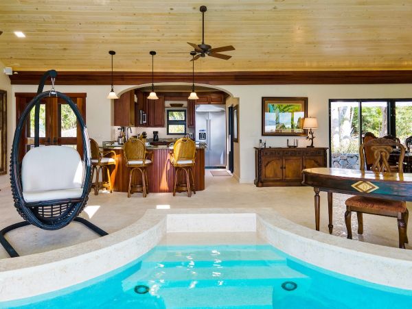 Stunning 3 Bedroom Villa With Sweeping Views of Great Cruz