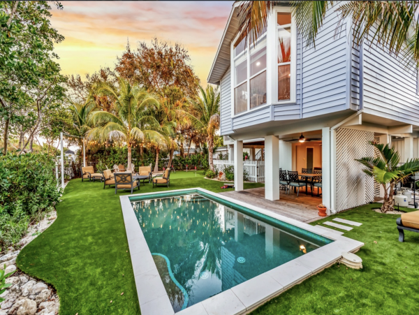 Anna Maria Three Bedroom Walk to Beach Vacation Home