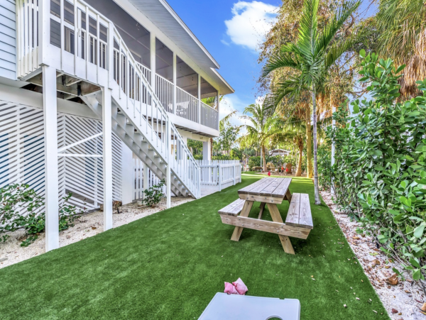 Anna Maria Three Bedroom Walk to Beach Vacation Home