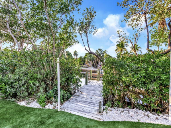 Anna Maria Three Bedroom Walk to Beach Vacation Home