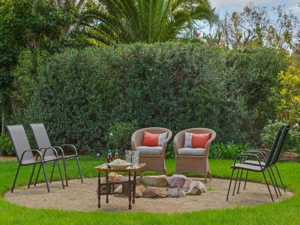 Santa Barbara Vacation Pool Home Sleeps 6 Guests