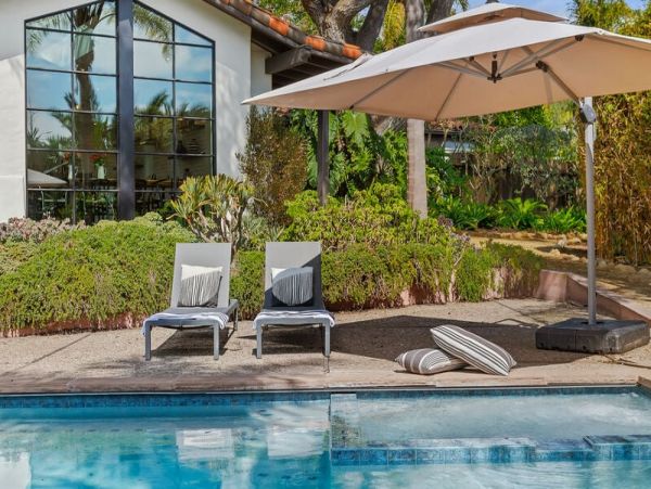 Santa Barbara Vacation Pool Home Sleeps 6 Guests