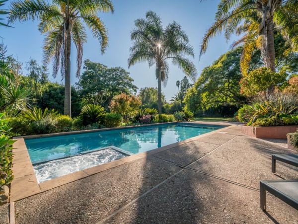 Santa Barbara Vacation Pool Home Sleeps 6 Guests