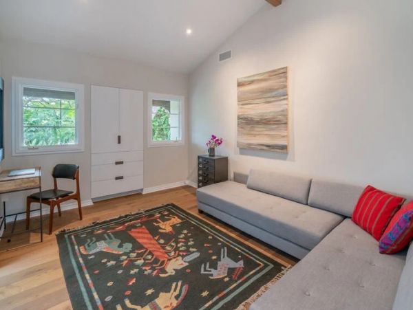 Santa Barbara Vacation Pool Home Sleeps 6 Guests