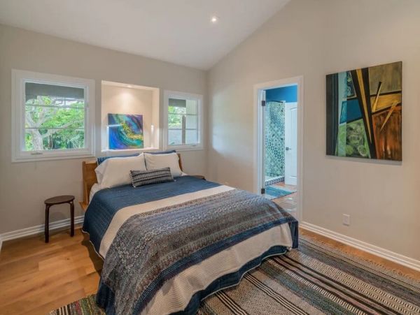 Santa Barbara Vacation Pool Home Sleeps 6 Guests