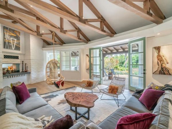 Santa Barbara Vacation Pool Home Sleeps 6 Guests