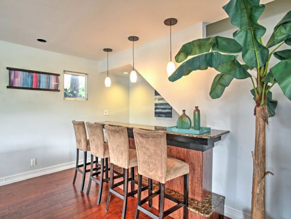Pompano Beach Great Five Bedroom Vacation Pool Home