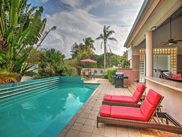 Pompano Beach Great Five Bedroom Vacation Pool Home