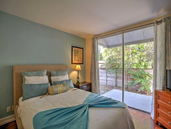 Pompano Beach Great Five Bedroom Vacation Pool Home