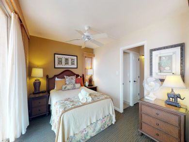 Lahaina Vacation Rental Condo Sleeps Six