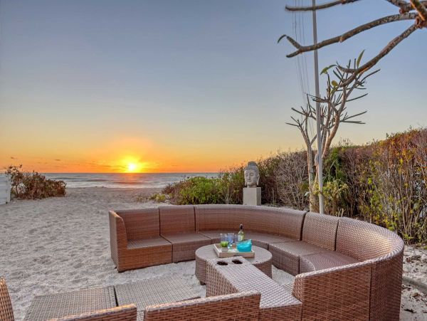 Private Beachfront Estate in Nokomis, FL - Luxurious Coastal Retreat