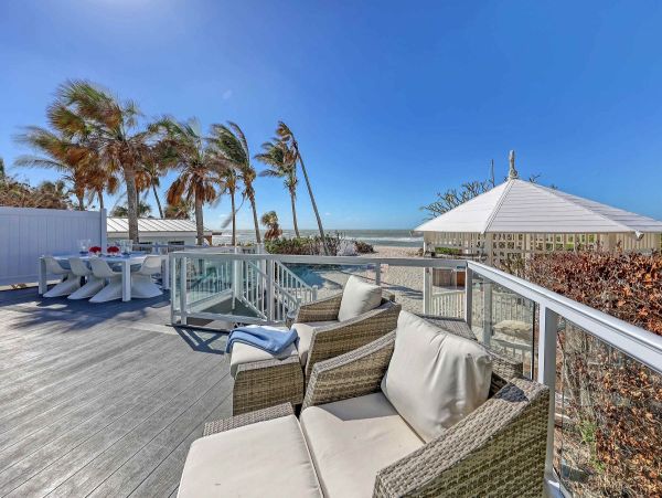 Private Beachfront Estate in Nokomis, FL - Luxurious Coastal Retreat