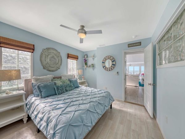 Private Beachfront Estate in Nokomis, FL - Luxurious Coastal Retreat