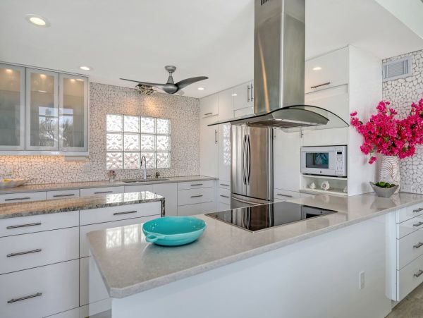 Private Beachfront Estate in Nokomis, FL - Luxurious Coastal Retreat