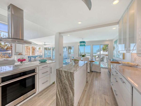 Private Beachfront Estate in Nokomis, FL - Luxurious Coastal Retreat