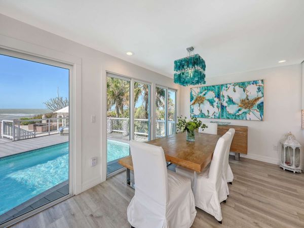 Private Beachfront Estate in Nokomis, FL - Luxurious Coastal Retreat