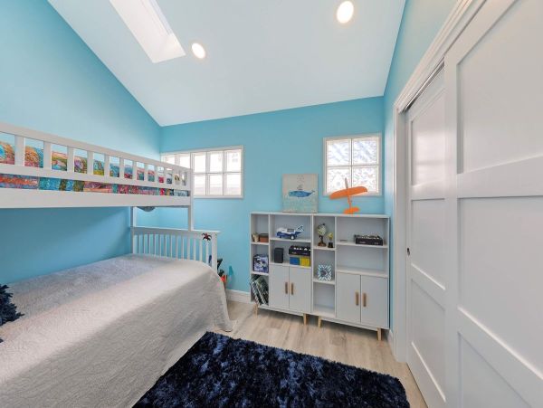 Private Beachfront Estate in Nokomis, FL - Luxurious Coastal Retreat
