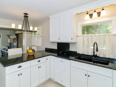 Casey Key Vacation Accommodation on Beach Sleeps 6