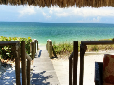 Casey Key Vacation Accommodation on Beach Sleeps 6