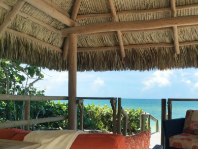 Casey Key Vacation Accommodation on Beach Sleeps 6