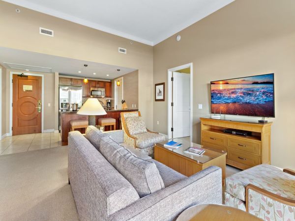Maui Vacation Rental - Six Bedroom Ground Floor Luxury Suites