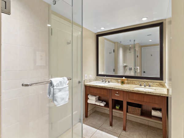 Maui Vacation Rental - Six Bedroom Ground Floor Luxury Suites