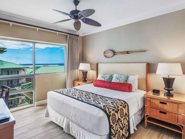 Luxurious Two-Bedroom Ocean View Suite in Kaanapali