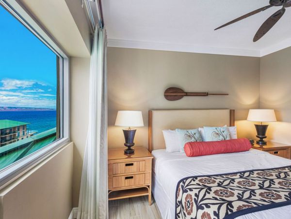 Luxurious Two-Bedroom Ocean View Suite in Kaanapali