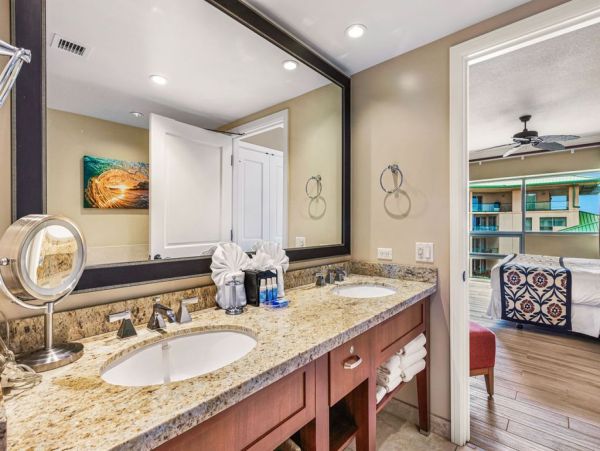 Luxurious Two-Bedroom Ocean View Suite in Kaanapali